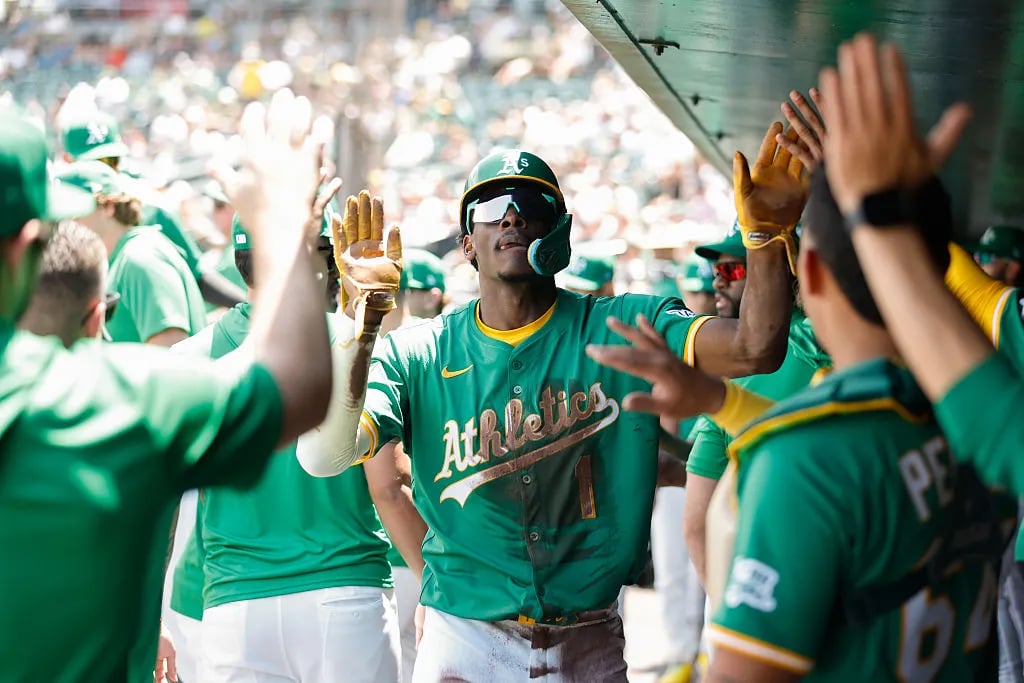 Denzel Clarke Makes Spectacular, Spider-Man-Like Catch In Athletics-Angels Game