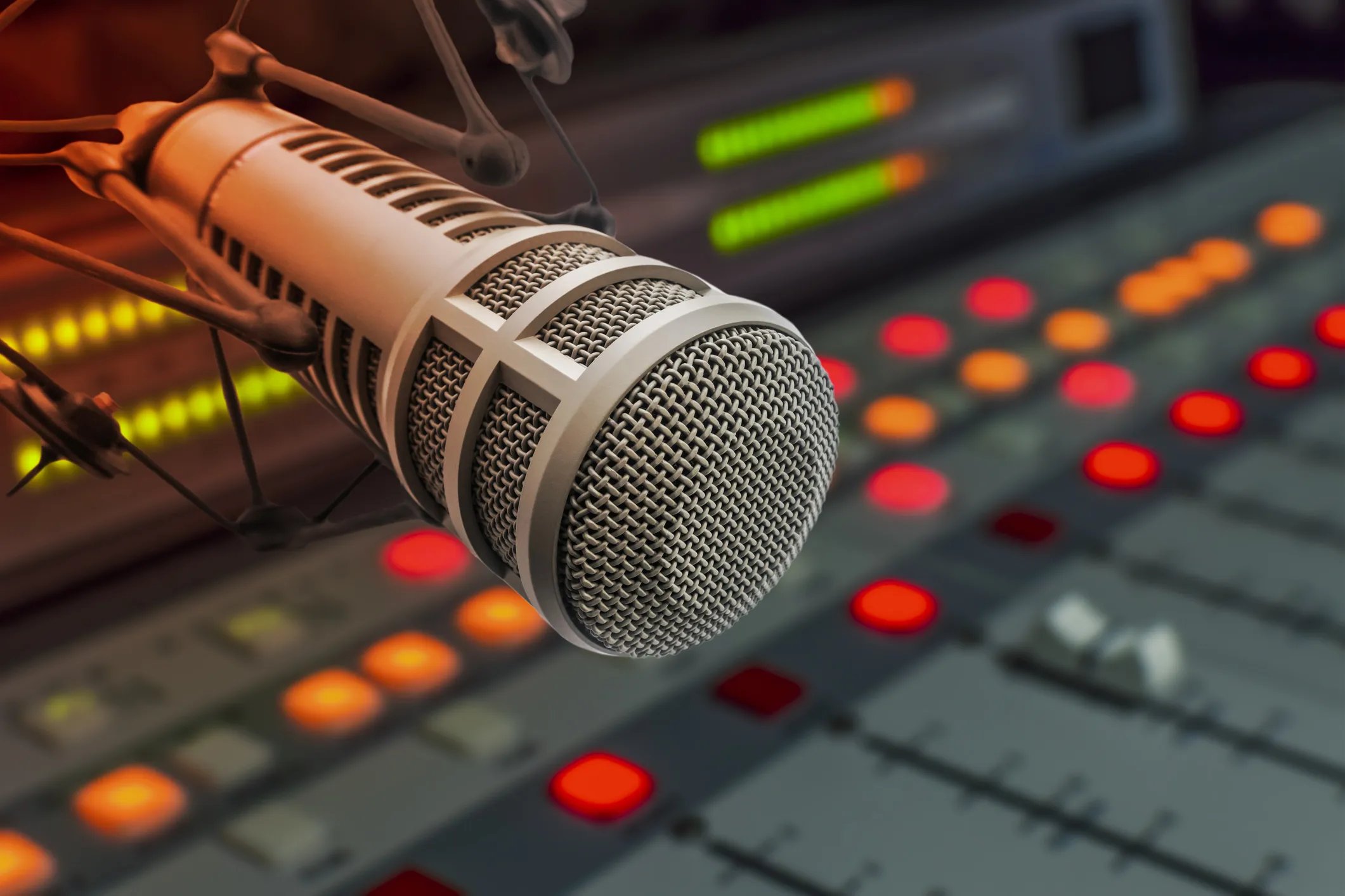 FAMU Apologizes After Backlash Against Announcer For Body Shaming Alabama State Dance Team FAMU Apologizes After Backlash Against Announcer For Body Shaming Alabama State Dance Team