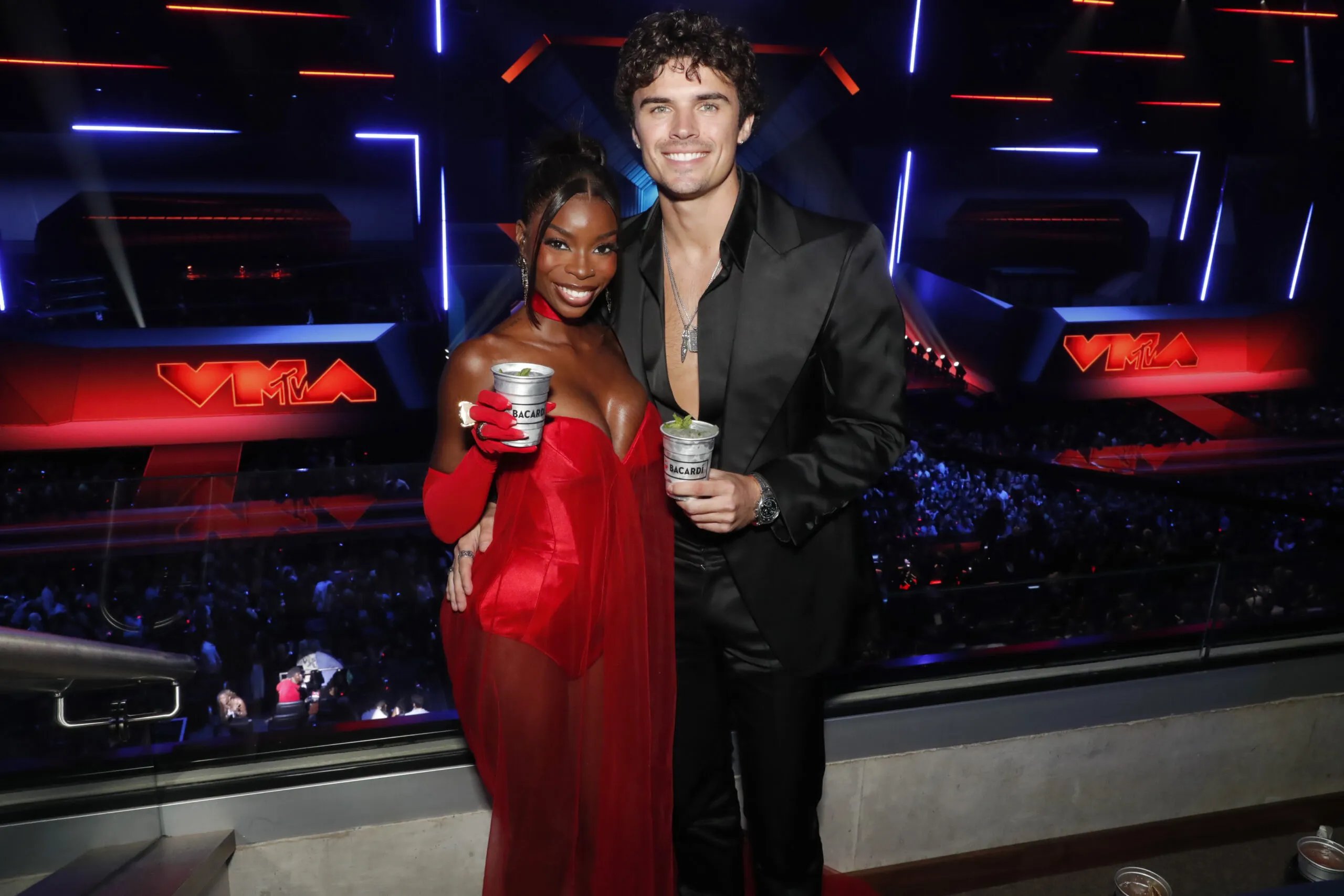 'Love Island USA's Nic And Olandria Made Their Major Red Carpet Debuts At The VMAs