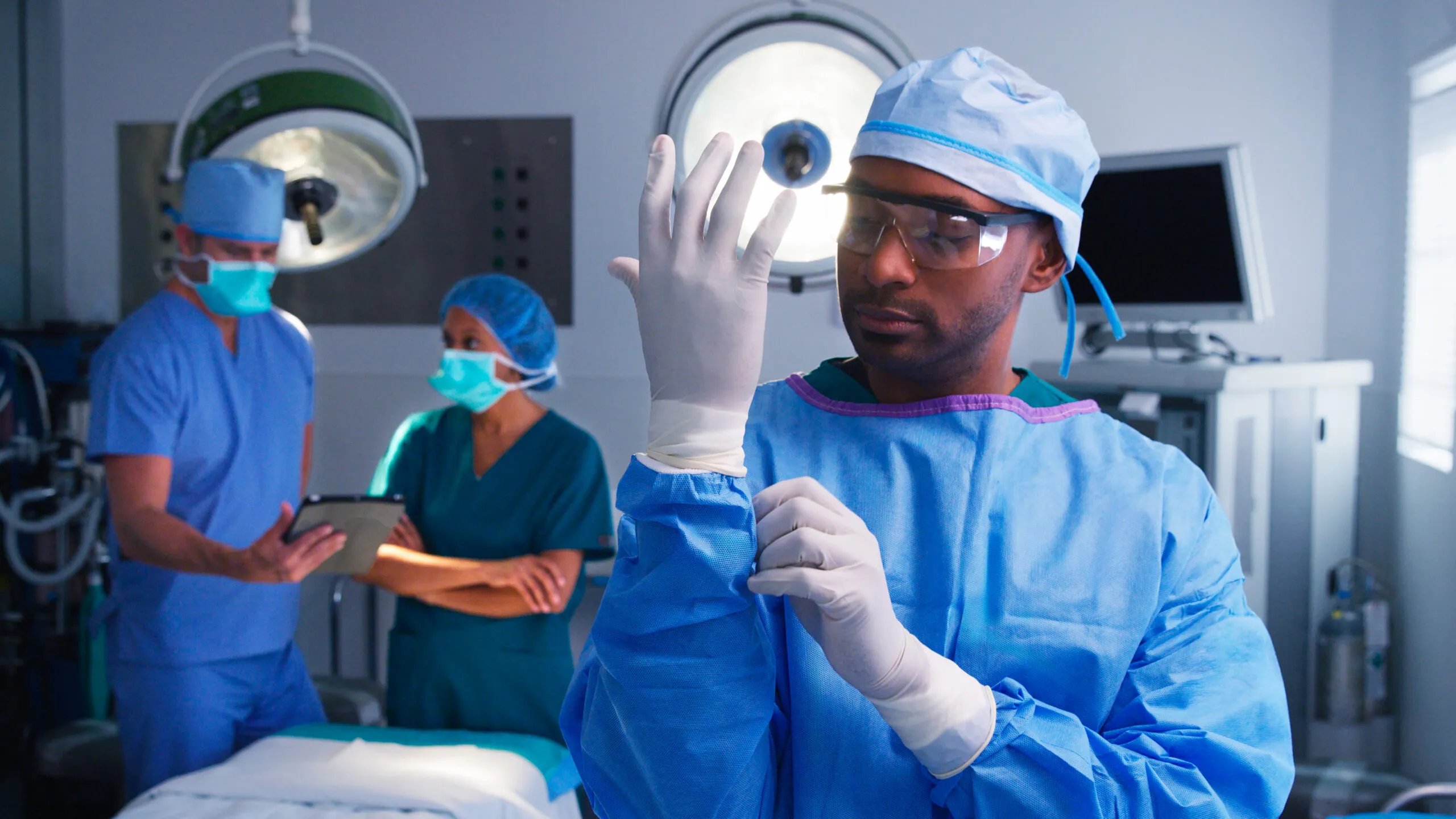 Thinking About A Nip Or Tuck? Here Are 10 Black Plastic Surgeons To Consult