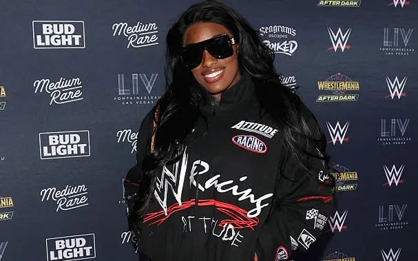 Lash Legend at event