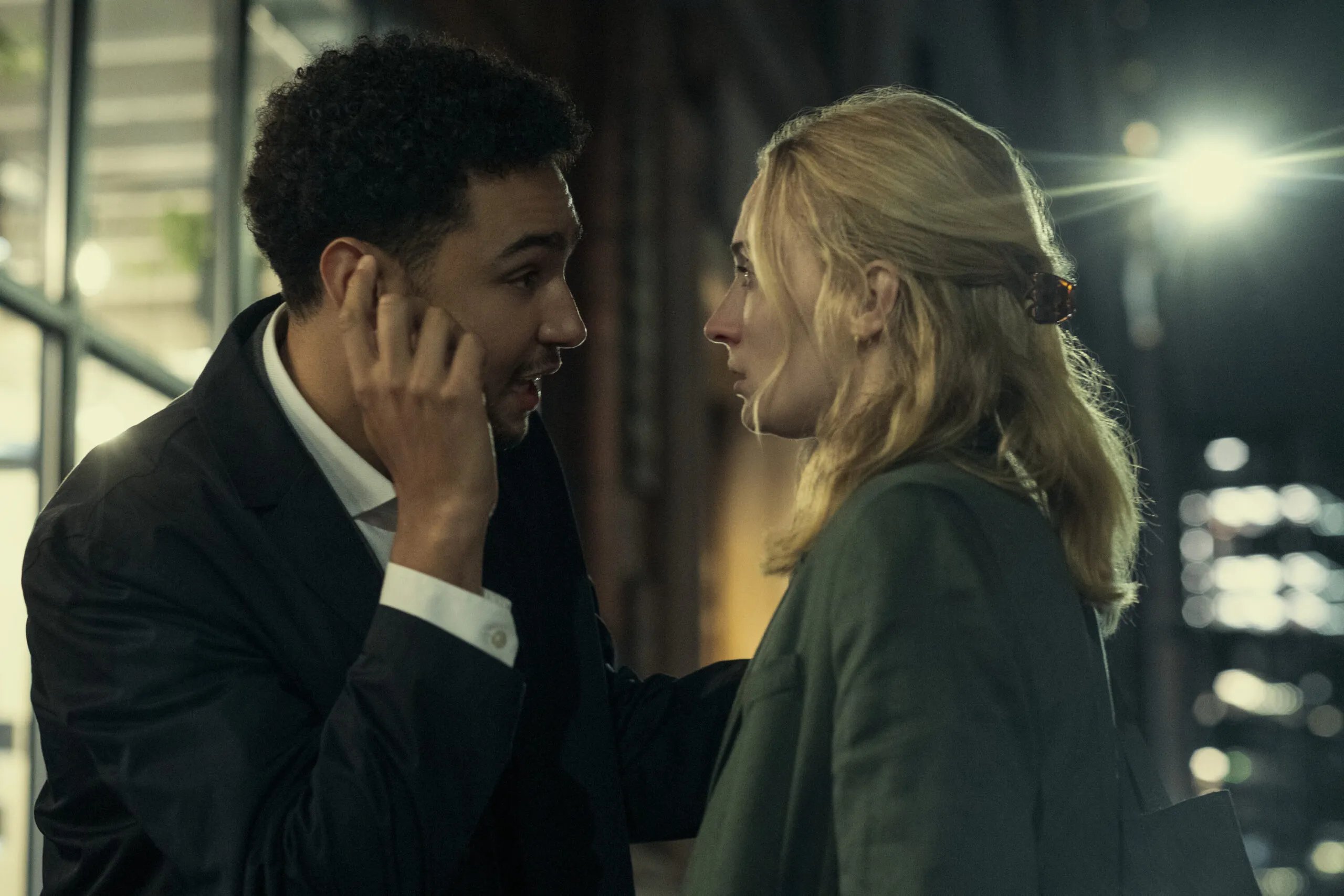 Luke (Archie Madekwe) and Zara (Sophie Turner) in STEAL. Ludovic Robert/Prime © Amazon Content Services LLC