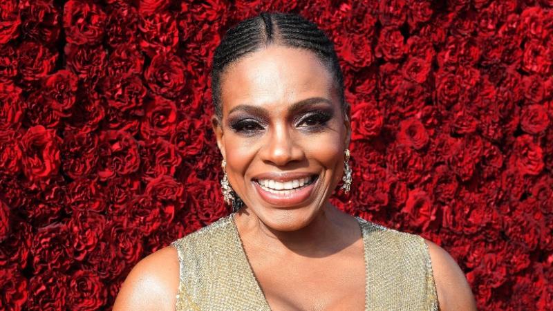 Sheryl Lee Ralph Shares Backstory About Star-Studded 2005 Wedding Photo