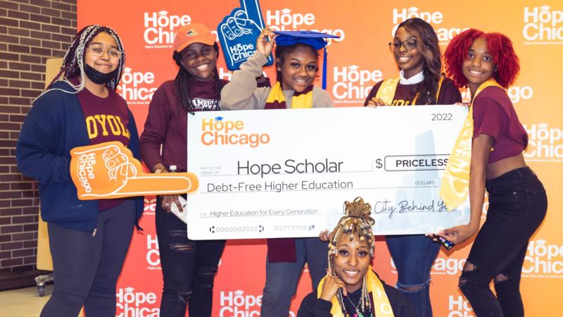 ‘Hope Chicago’ Nonprofit Is Sending Thousands Of Chicago Students To College For Free