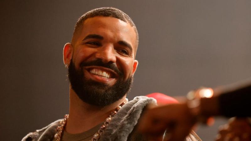 Drake Responds To Troll By Following His Wife On Instagram, Sliding Into Her DMs: 'I'm Here For You Ma'
