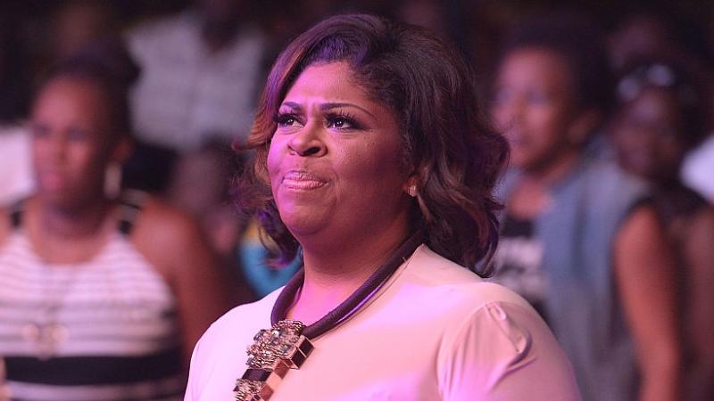 Folks Are Dragging Kim Burrell For Her Problematic Past