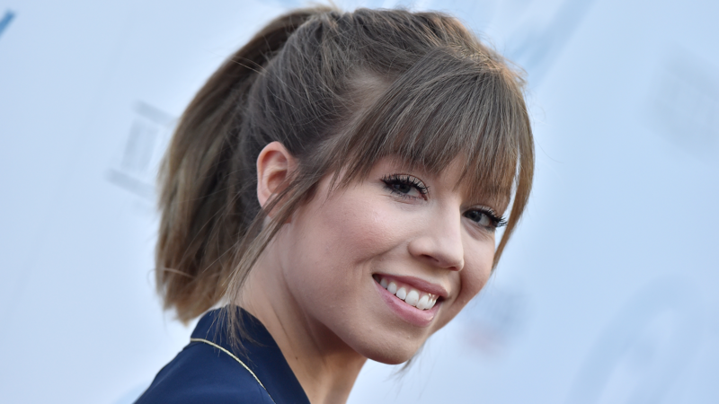 iCarly Star Jennette McCurdy Discloses Shocking Email From Mother On 'Red Table Talk'