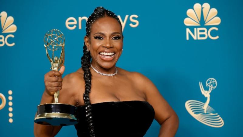 Sheryl Lee Ralph Surprised With Massive Bouquet From Oprah On The Set Of 'Abbott Elementary'