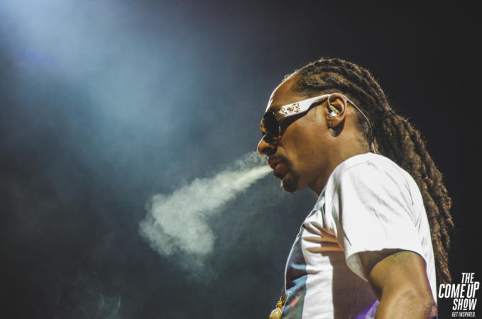 Snoop Dogg Calls Cap On Rumors That He Smokes 75-100 Blunts A Day: 'What Am I, A F**kin' Machine?'