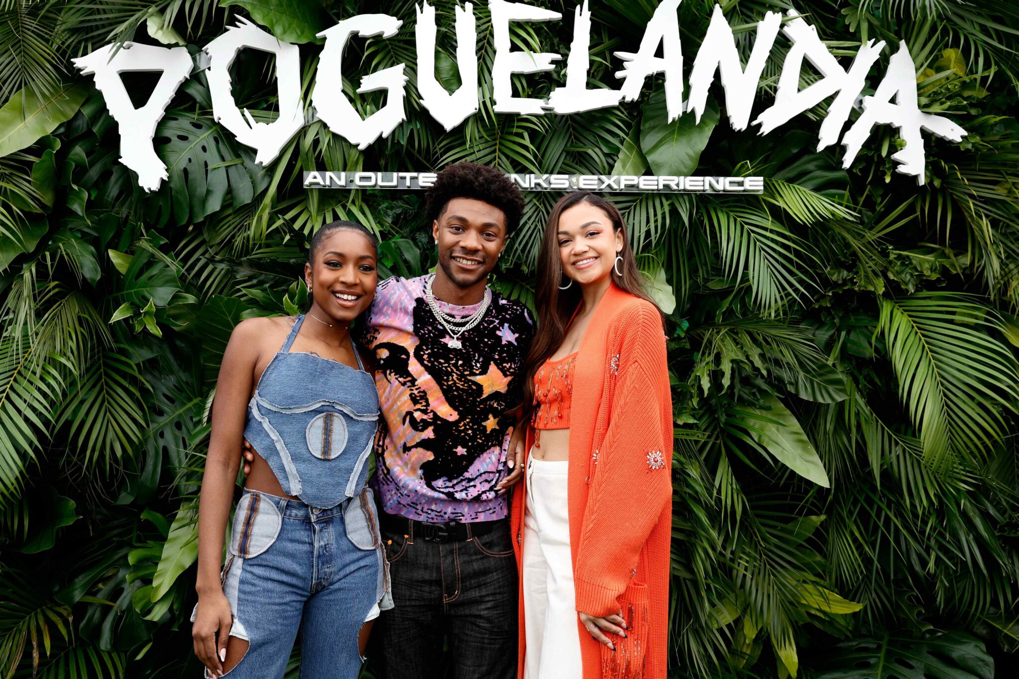 'Outer Banks' Cast Celebrates New Season At Poguelandia Event With ...