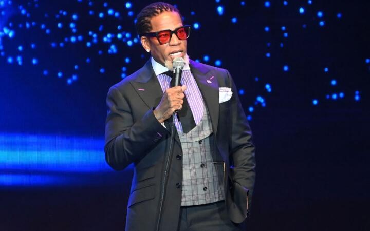 D.L. Hughley Is Bringing Awareness To Multiple Myeloma, A Disease Black Americans Are Twice As Likely To Die From