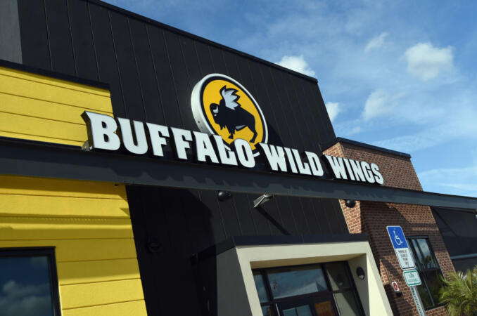 Chicago Man Sues Buffalo Wild Wings, Saying The Boneless Wings Are More Like Chicken Nuggets