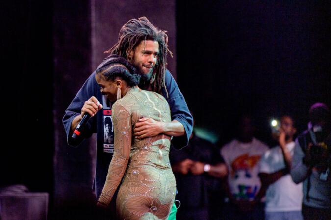 J. Cole Surprises Ari Lennox During Her Final Tour Performance