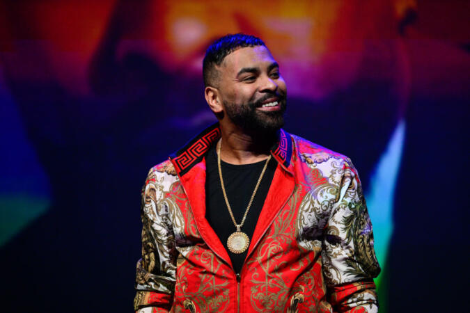Ginuwine Laughs At Himself After Falling Off Stage At The Lovers & Friends Festival: 'I Gotta Say That Was A Drop Lol'