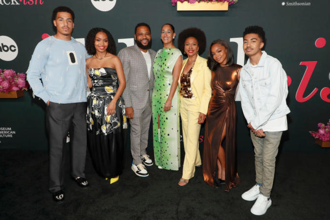 Anthony Anderson Didn’t Expect To Be So Emotional While Filming Final Episode of 'black-Ish'