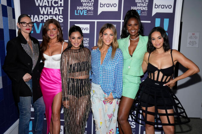 'RHONY' Fans Are 'Loving' And Approve Of Bravo Reboot, Call It 'Stylish' And 'Funny' Thanks To Petty Drama
