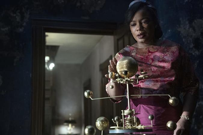 'Lovecraft Country': Aunjanue Ellis Teases Hippolyta's Self-Discovery, Breaks Down America's Cyclical Relationship With Racism
