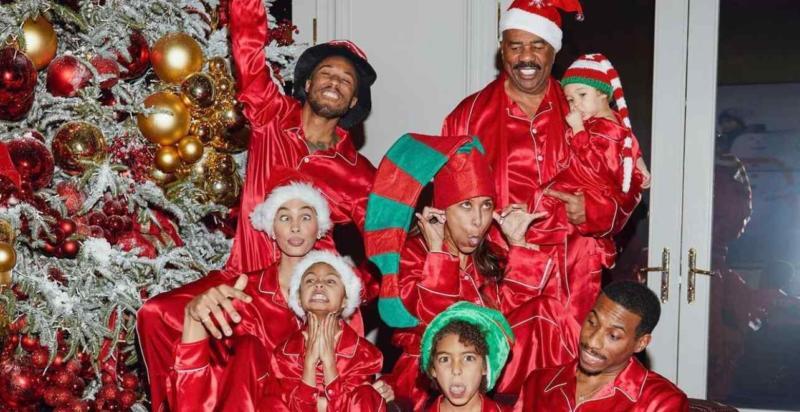 Steve Harvey's Family Commemorates The Holiday Season With Post Featuring 10 Members