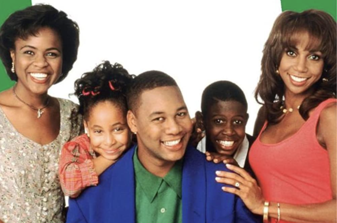 Holly Robinson Peete Says Raven-Symoné And Mark Curry Are In For 'Hangin' With Mr. Cooper' Reboot