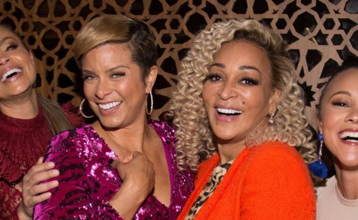 'RHOP': Karen Huger Is Unbothered After Robyn Dixon Cuts Her Out Of Hat Photoshoot