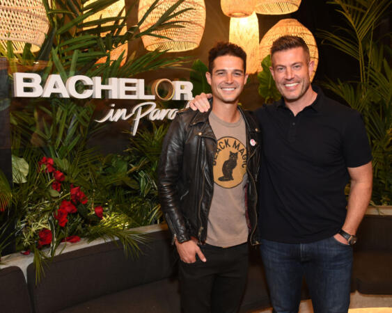 'Bachelor In Paradise' Season 9: Jesse Palmer And Wells Adams Talk Beaches, Advice And Bromance