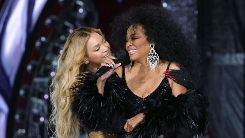 Beyoncé Gets 'Happy Birthday' Serenade From Diana Ross At LA Renaissance Show, Gives Emotional Birthday Speech