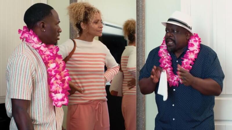 Cedric The Entertainer And Michelle Hurd Deal With Confined Space In 'The Plus One' Exclusive Preview