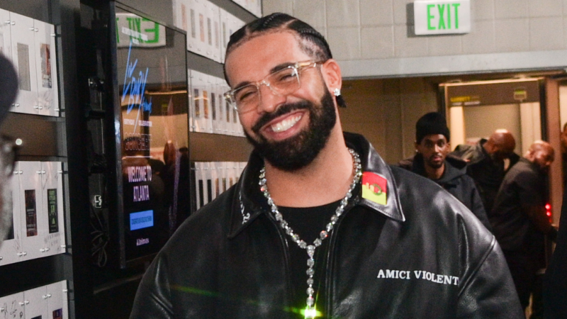 Drake Boosts Flacka, A Bartender At Noah's Ark In Turks & Caicos, To Overnight Sensation Status
