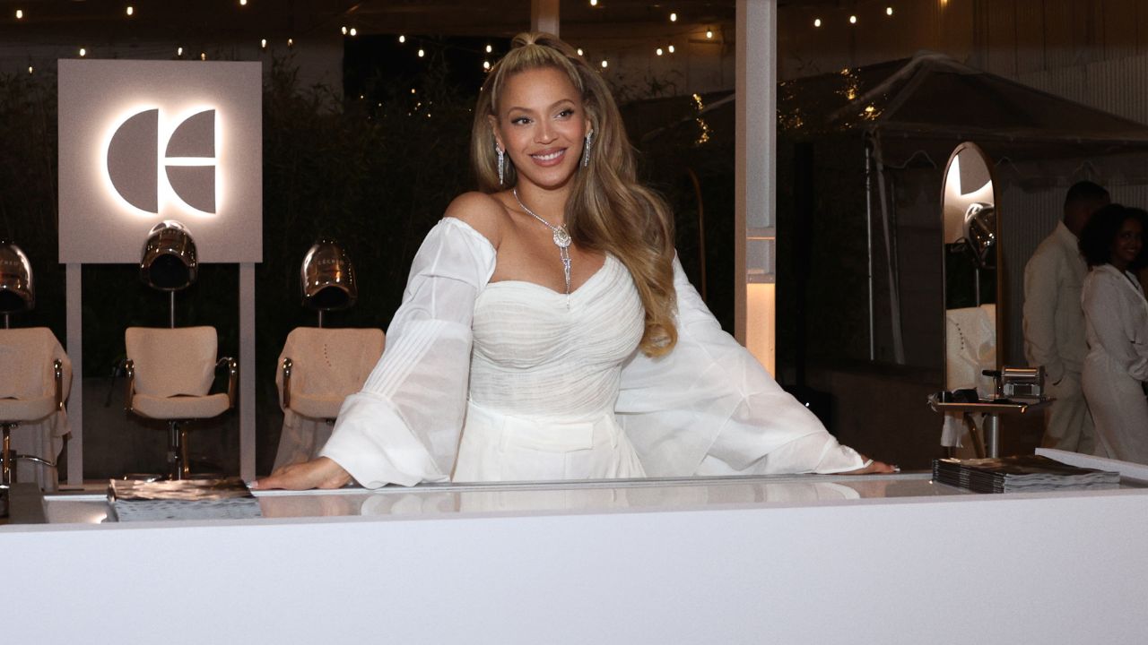 Beyoncé's 'Texas Hold 'Em' Hits No. 1 On Billboard's Hot 100 And Makes More History