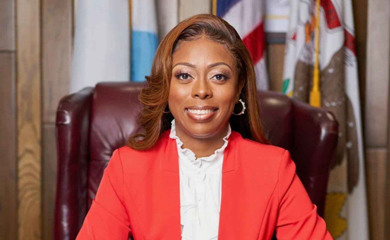 This Illinois Mayor’s Historic Tenure Has Been Compared To Nino Brown And ‘Parks & Recreation’ — Here’s What She Says About It All