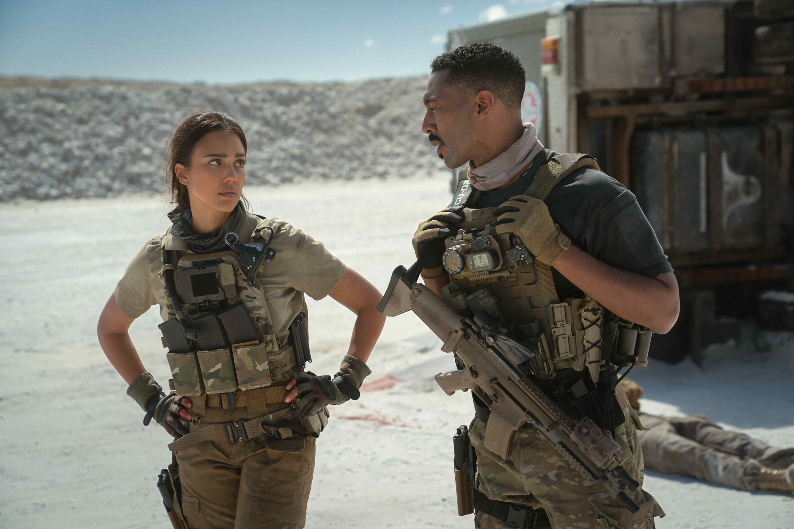 'Trigger Warning' Trailer: Jessica Alba, Tone Bell And More In Netflix ...