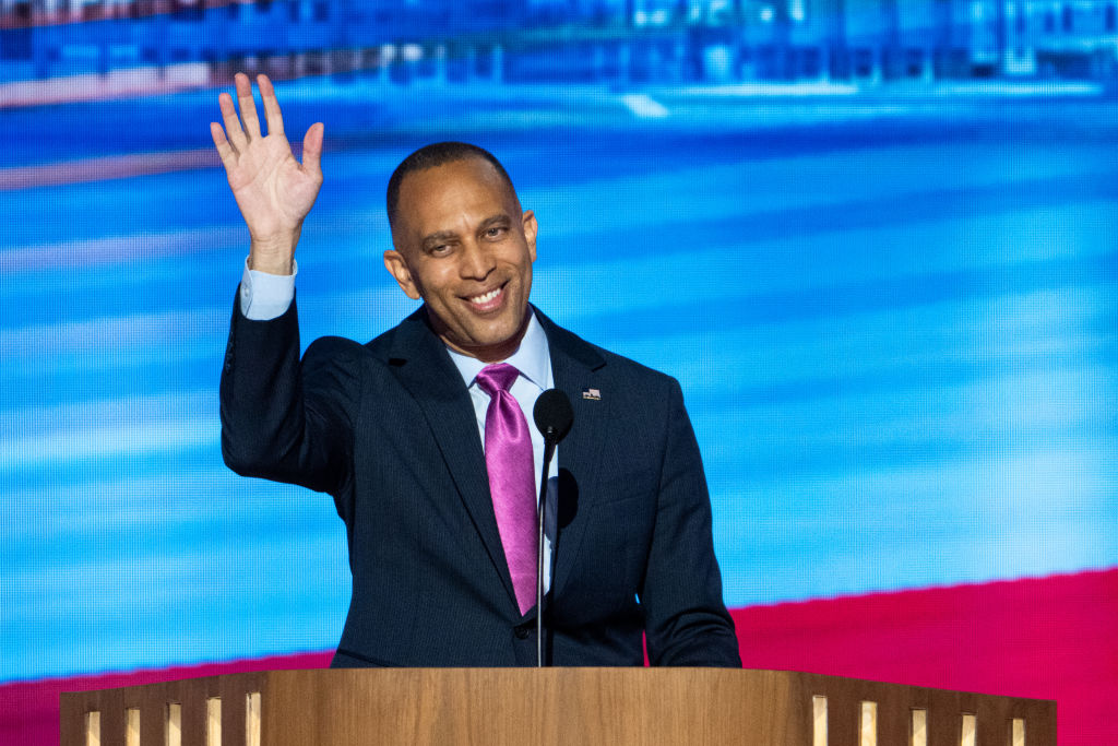 Hakeem Jeffries’ Speech Lights Up DNC Night 3 With Trump Digs: ‘Bro, We Broke Up With You For A Reason’ | Photo: Bill Clark/CQ-Roll Call, Inc via Getty Images