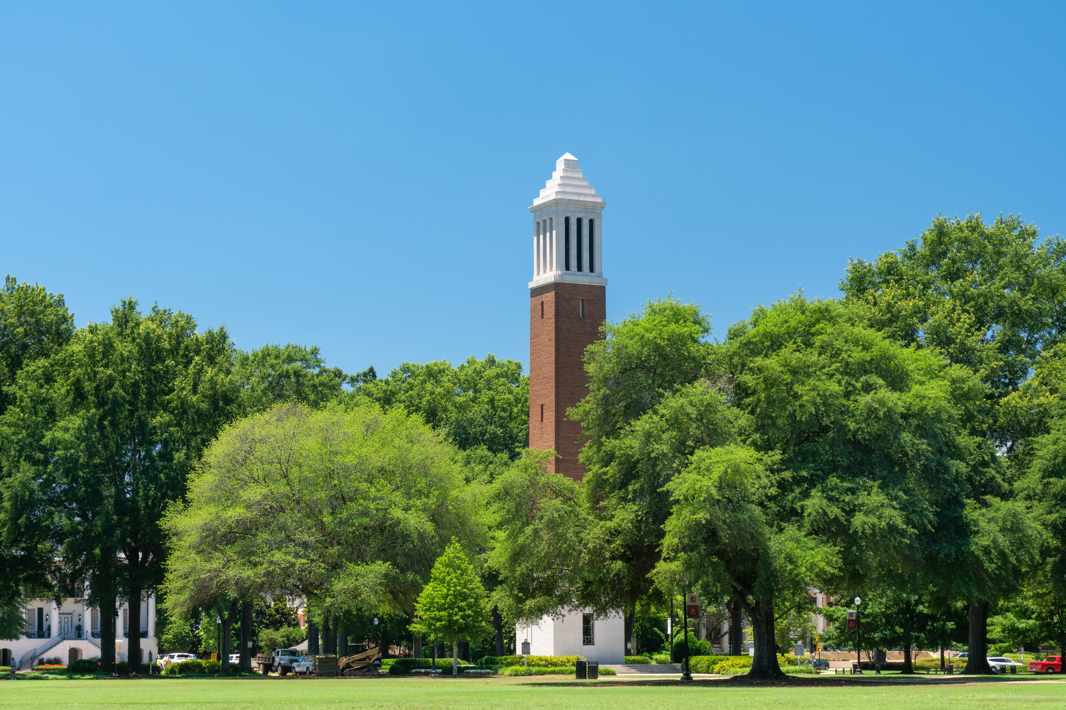 University Of Alabama's Black Student Union And Queer Student Center Shut Down Following Anti-DEI Legislation