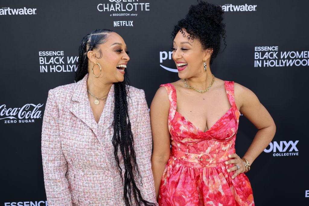 Tia Mowry Says She And Tamera Mowry-Housley Are Not As Close In New Footage For Her New Series, And It Goes Viral