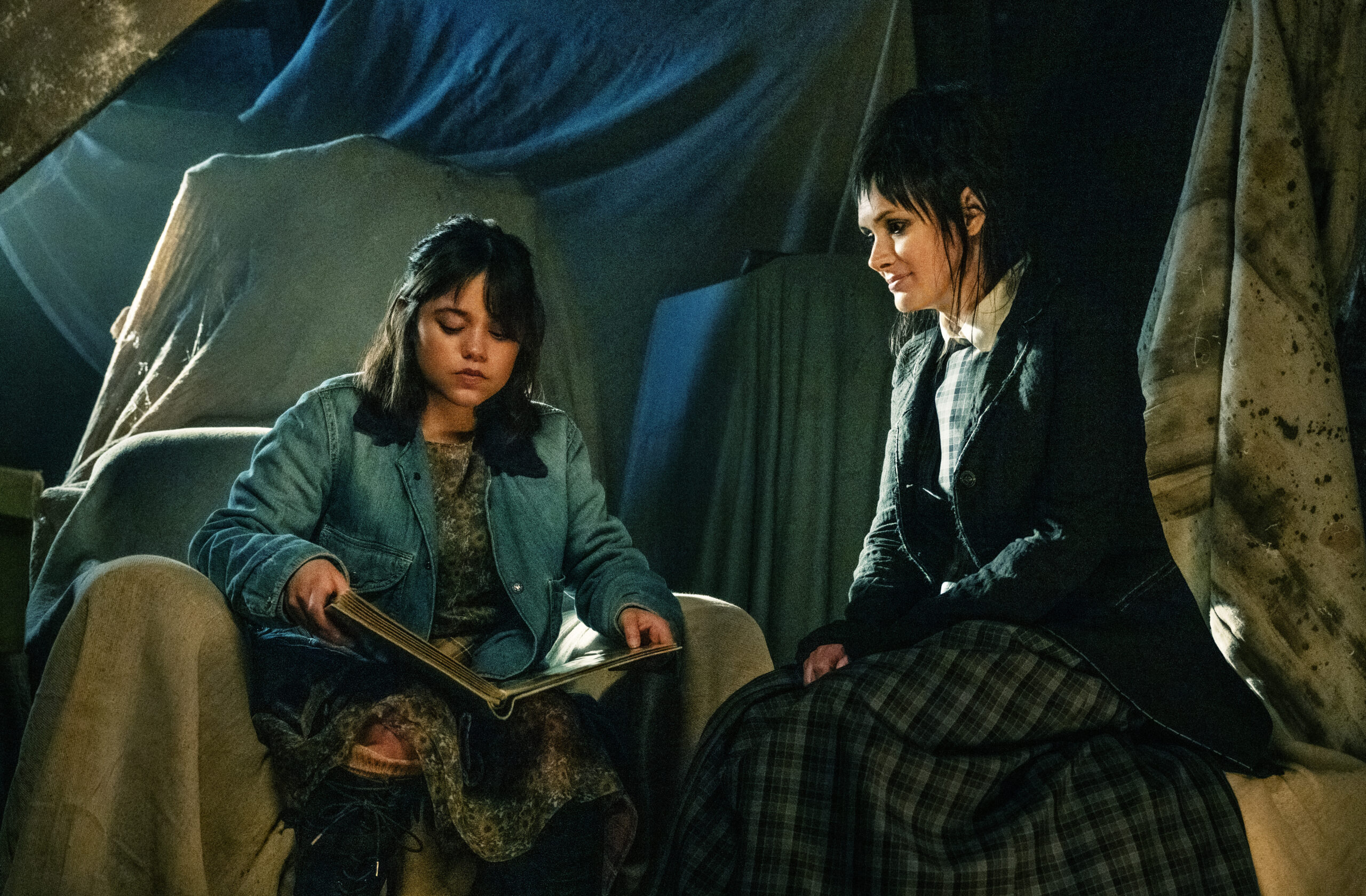 'Beetlejuice Beetlejuice' Stars Jenna Ortega And Catherine O'Hara On Lydia Feeling Astrid's Bitterness