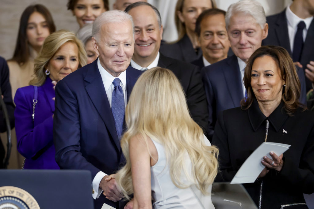 Did Carrie Underwood Snub Kamala Harris At The 47th Inauguration Ceremony? Viewers Think So