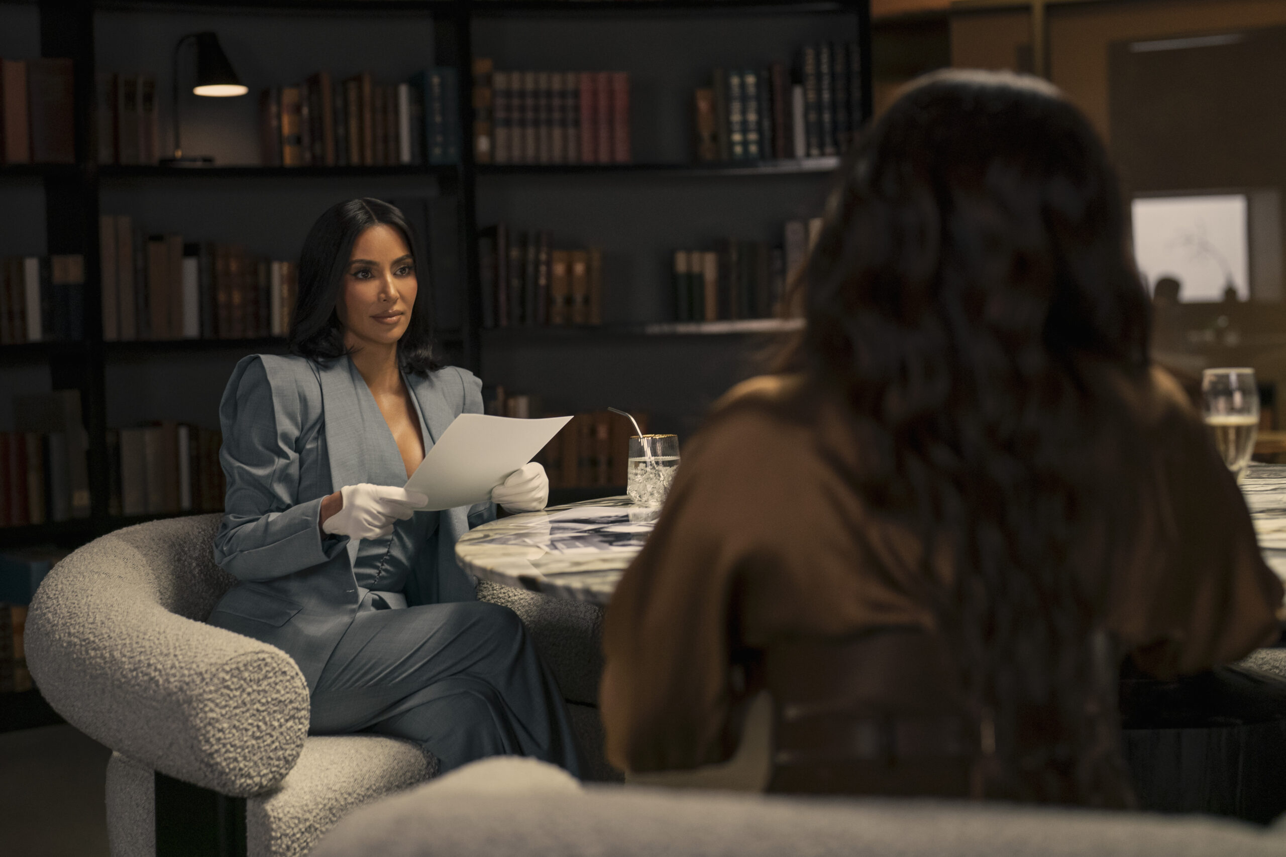 ALL’S FAIR - “First Look” (Disney/Ser Baffo)
KIM KARDASHIAN