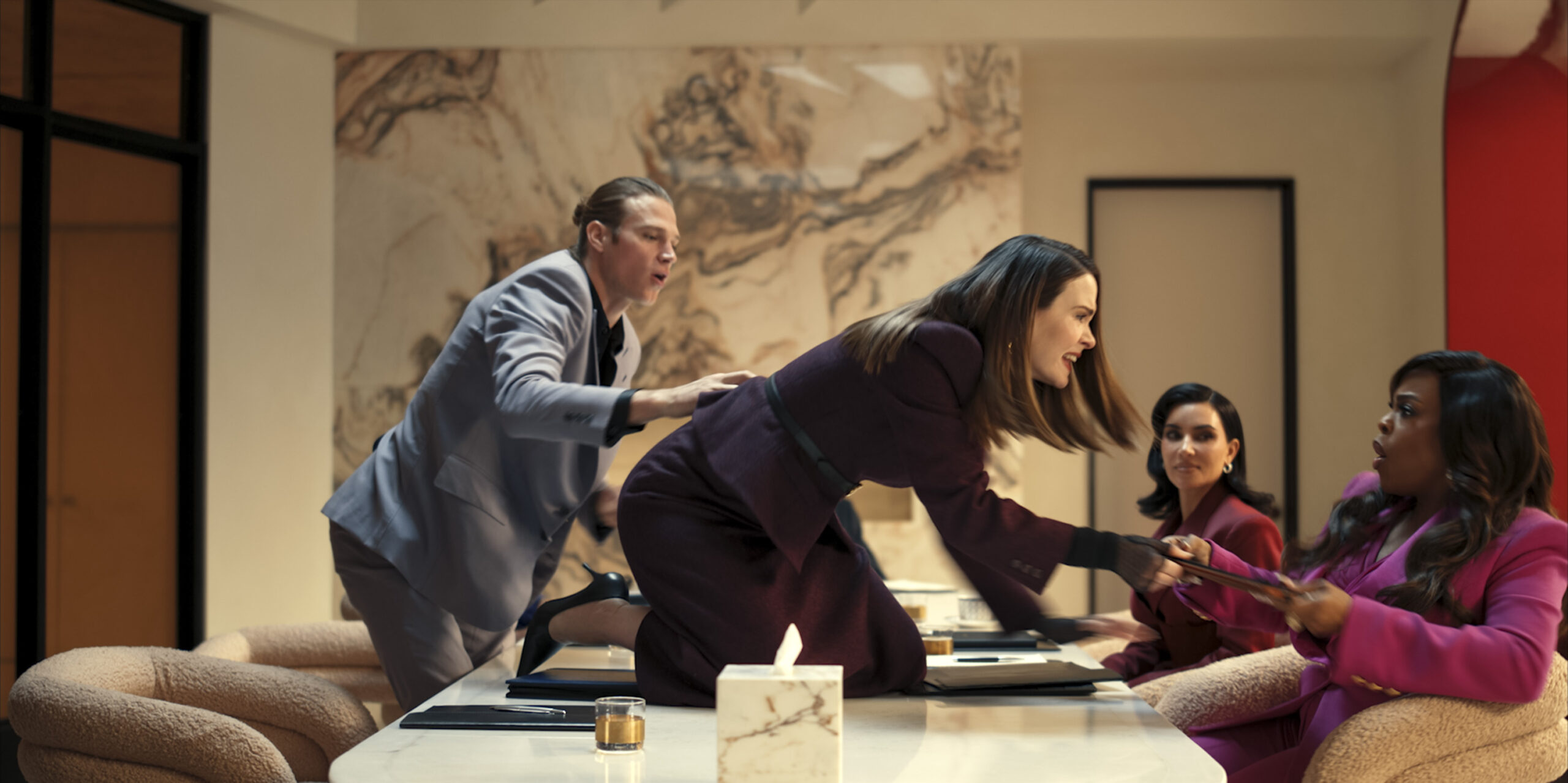 ALL’S FAIR - “First Look” (Disney)
MATTHEW NOSZKA, SARAH PAULSON, KIM KARDASHIAN, NIECY NASH
