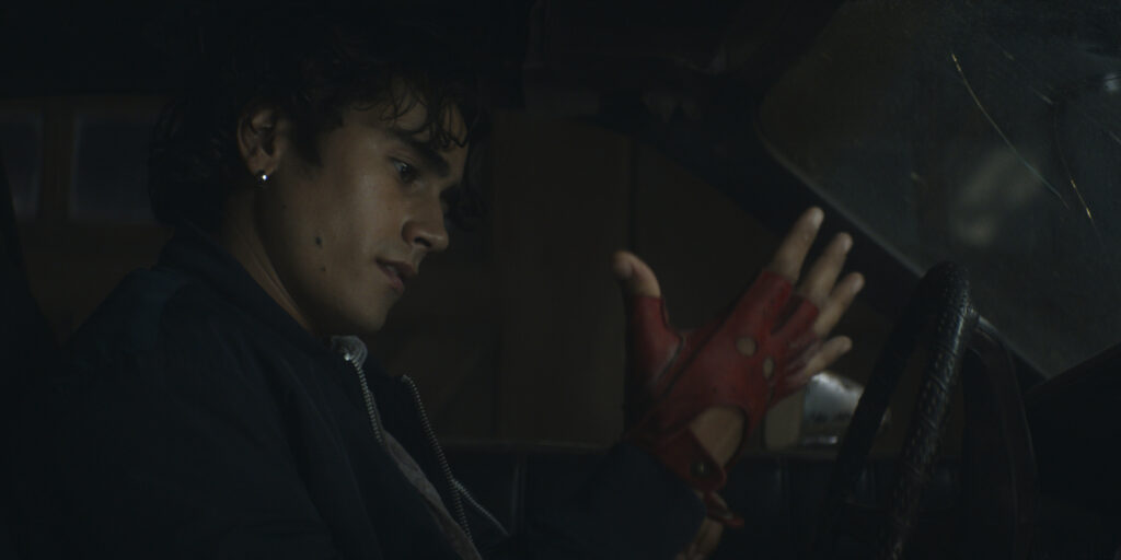 Zac (Michael Cimino) in MOTORHEADS Prime Video © Amazon Content Service LLC