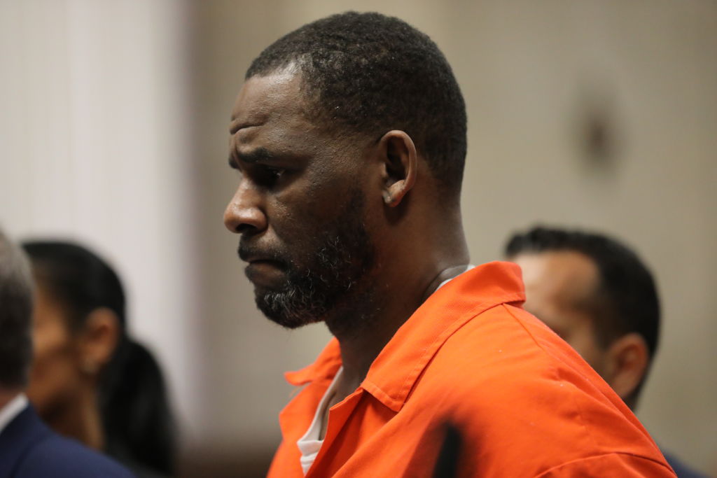 R. Kelly Rushed To Hospital, Prosecutors Say 'Murder Plot' Claims Are 'Deeply Unserious'