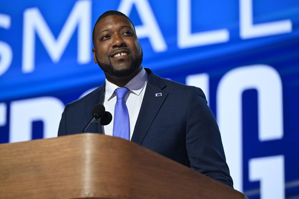 Durham, NC Mayor Stirs Discourse After Referring Young People Carrying Guns As 'YNs' During Town Hall
