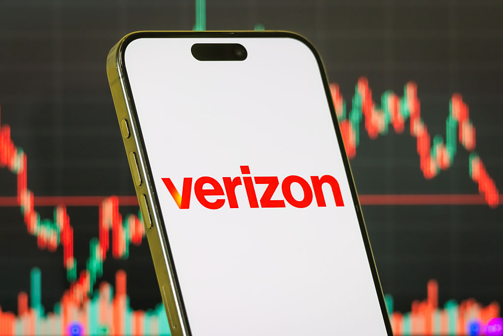 Verizon Customer Perk Phone Plan Changes: Here's What's Being Removed Verizon Customer Perk Phone Plan Changes: Here's What's Being Removed