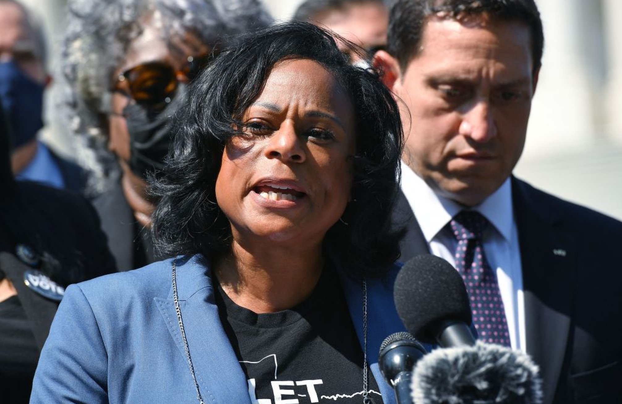 Texas Democrat Nicole Collier Staged Overnight Protest In State House Over Law Enforcement Escorts
